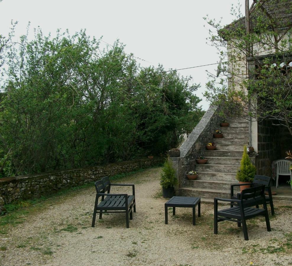 Gite Au Coeur Du Lot, La Maison De Pauline Lentillac du Causse Exteriér fotografie